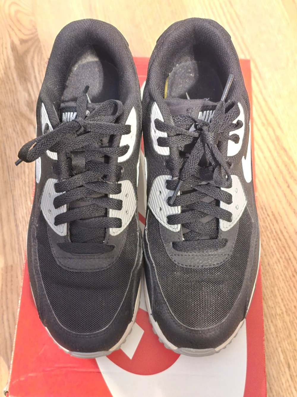Womens Black/Gray Air Max 90 6166730-012 Size 9